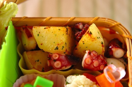 タコとジャガイモのガーリックソテー