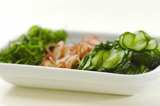 キュウリとツナの冷や汁の作り方の手順1