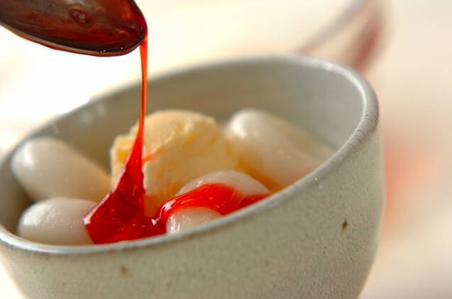 おしゃれ！いちごシロップがけ白玉 by杉本 亜希子さんの作り方の手順5