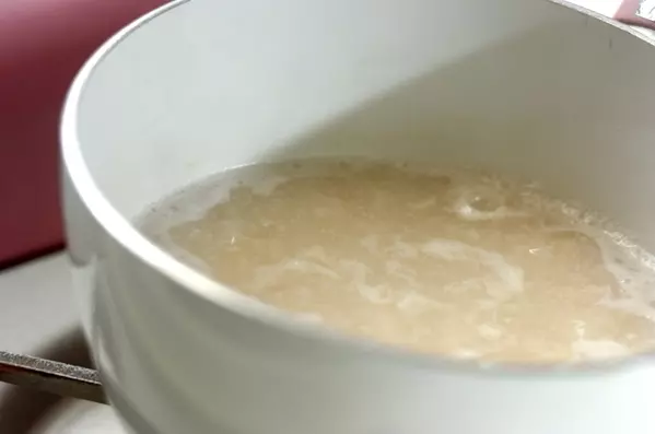 酒粕でつくる甘酒 手軽にできる! by 山下 和美さんの作り方1