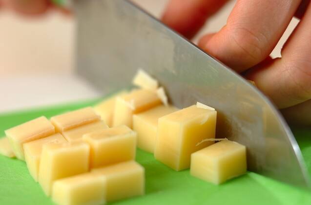 とろーりラクレットチーズとマッシュポテトのアリゴの作り方の手順2