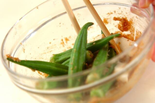 オクラと大和芋のみそ和えの作り方の手順5