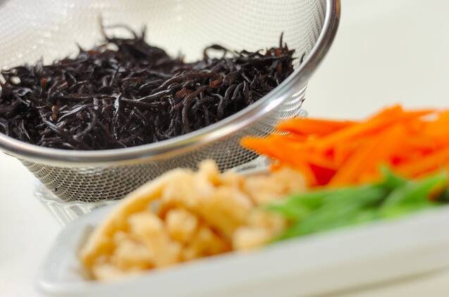ひじきの煮物の作り方の手順1
