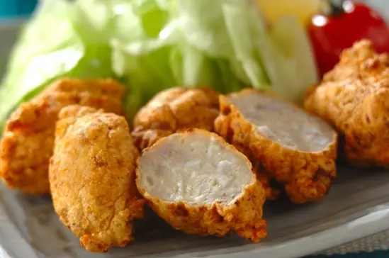 イカとレンコンの揚げ団子 レシピ 作り方 E レシピ 料理のプロが作る簡単レシピ