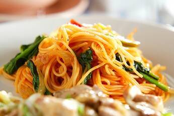 ホウレン草とベーコンのケチャップスパゲティー