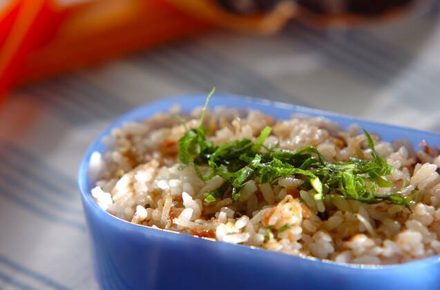 梅ジャコごはん