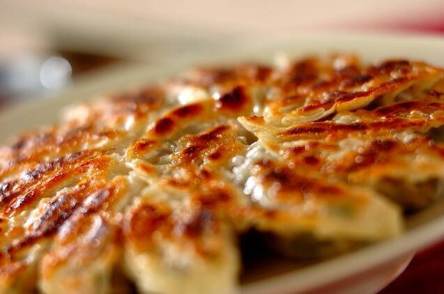 スパイスしょうゆで焼き餃子