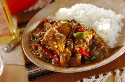 鶏手羽元のココナッツカレー