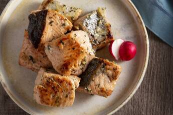 鮭のハーブマリネ焼き