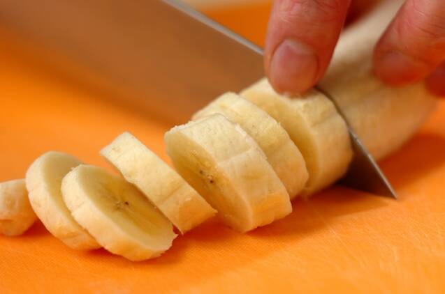 甘酒バナナスムージーの作り方の手順1