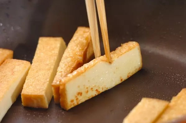 おつまみにもおかずにも！ 厚揚げのチーズ焼きの作り方2