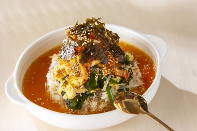 スタミナ満点！キムチ入り鶏クッパ