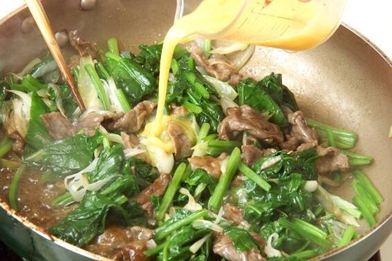 ほうれん草の牛肉卵炒めの作り方の手順8