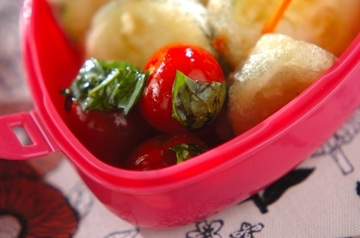 プチトマトのバジルマリネ 副菜 レシピ 作り方 E レシピ 料理のプロが作る簡単レシピ