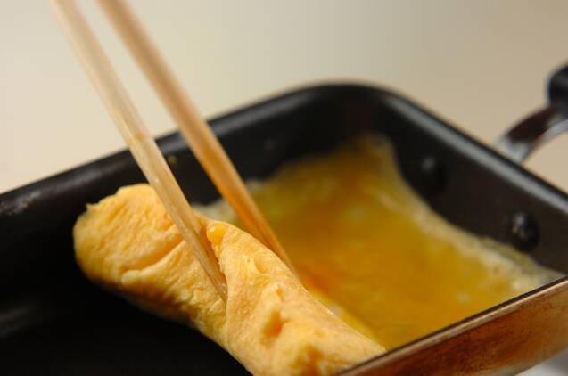 ふんわりジューシー 定番のだし巻き卵の作り方の手順4