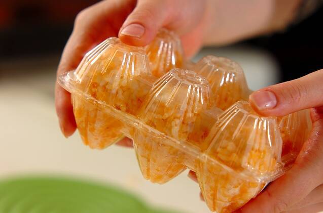 チーズインライスボールの作り方の手順3