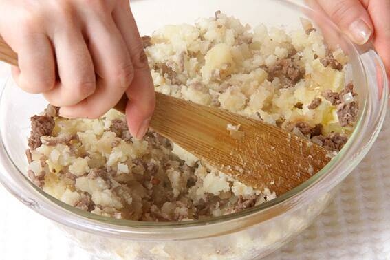 ふつうのコロッケ！の作り方の手順6