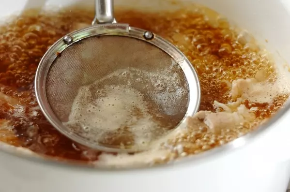 鶏ガラスープの素と麺つゆを使いこなす簡単ラーメンの作り方1