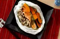 甘塩鮭の紙包み蒸し