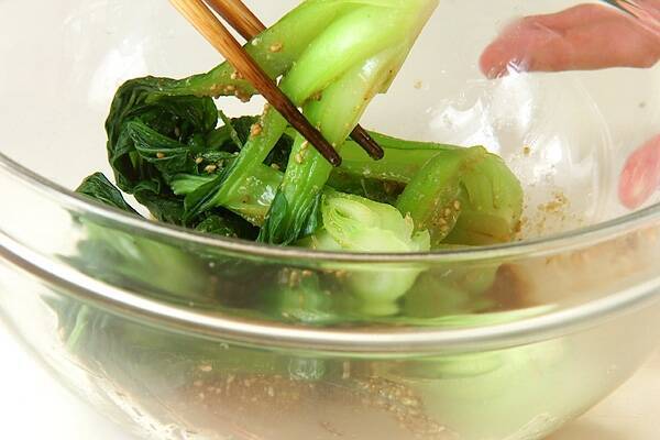チンゲン菜のゴマ和えの作り方の手順3