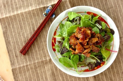 カレー風味豚肉のサラダ仕立て