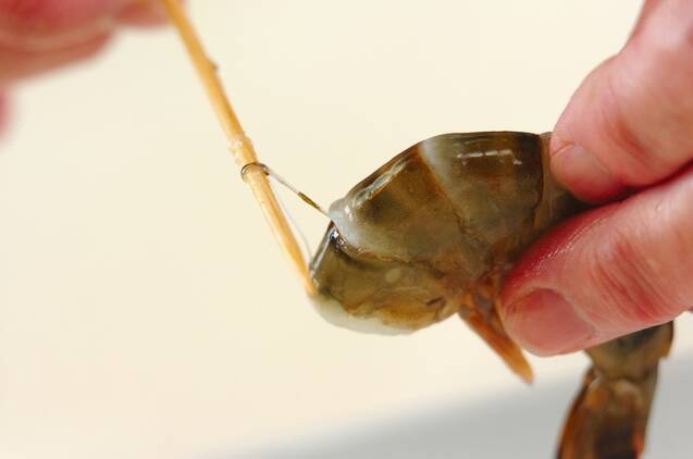 クリスマスに 海の幸とピスタチオのテリーヌの作り方の手順1