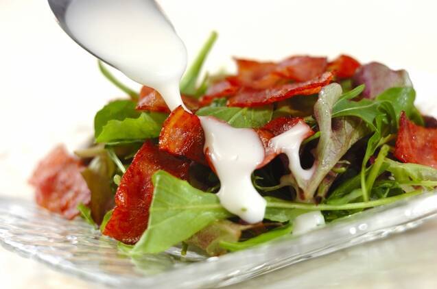 ベビーリーフのベーコンサラダの作り方の手順3
