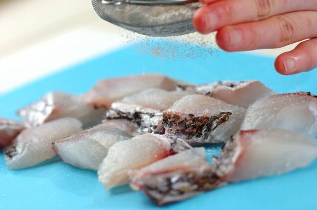 鯛のマスタード焼き菜の花添えの作り方の手順1