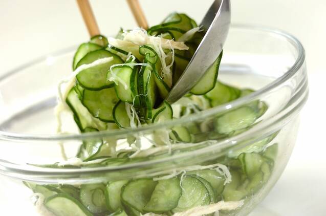 サキイカとキュウリの酢の物の作り方の手順2