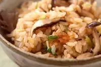 うまみたっぷり！きのこの炊き込みご飯