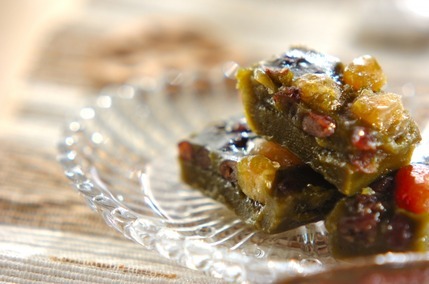 抹茶味の水無月