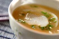 里芋と玉ネギのみそ汁