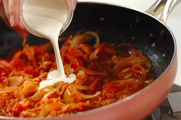 ツナのトマトクリームパスタの作り方3