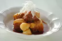 豚のニンニク角煮