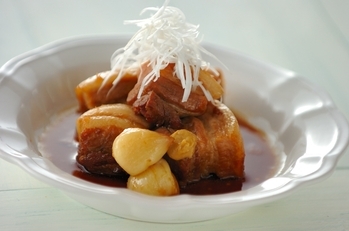 豚のニンニク角煮