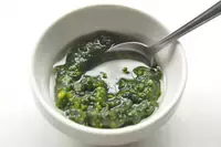 春菊のジェノベーゼ風ソース
