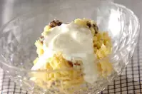 サツマイモのヨーグルトサラダ