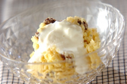 サツマイモのヨーグルトサラダ