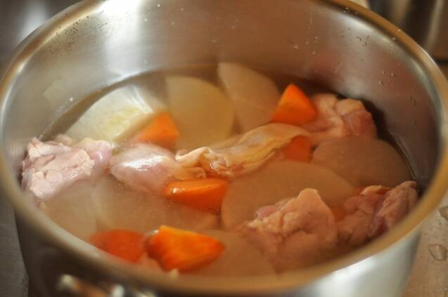 甘みを引き出すプロのコツ！鶏大根  by保田 美幸さんの作り方の手順5