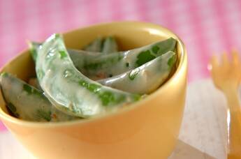 スナップエンドウの梅マヨしょうゆ和え