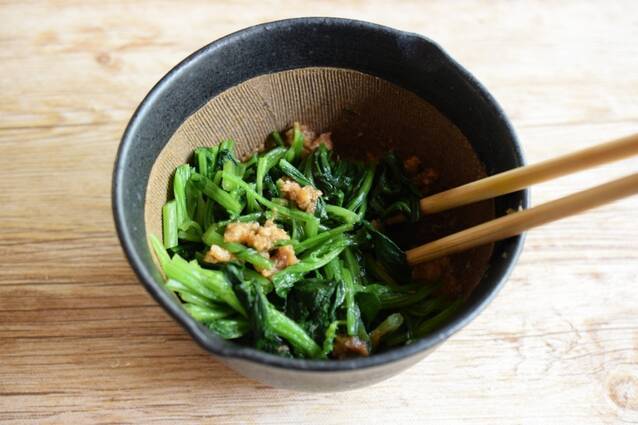 ホウレン草と春菊のクルミみそ和えの作り方の手順7