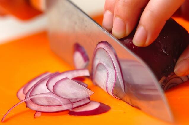 紫玉ネギとツナのマリネの作り方の手順1