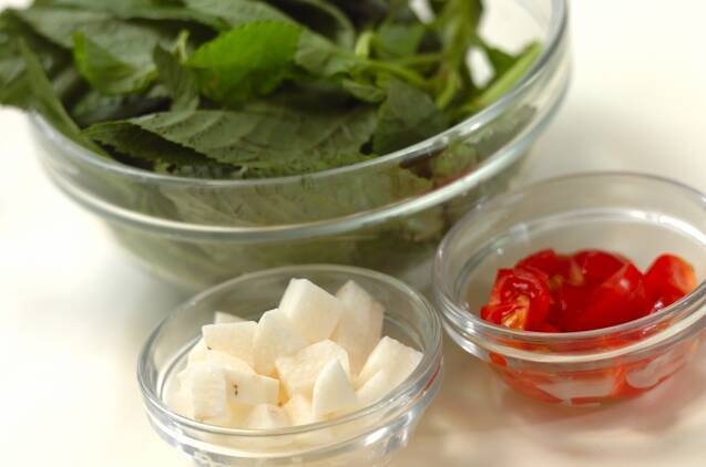 モロヘイヤと長芋のお浸しの作り方の手順1