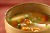 ナメコと大根のみそ汁