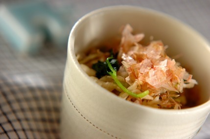 切干し大根とミツバの酢の物