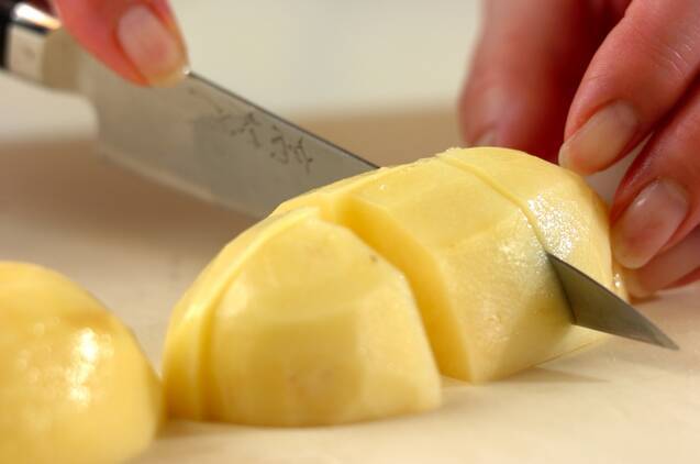 簡単おうちバル！アンチョビバターポテト by 保田 美幸さんの作り方の手順1