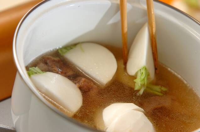 カブと豚のスープの作り方の手順4