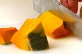 カボチャのハチミツレモン煮の下準備1