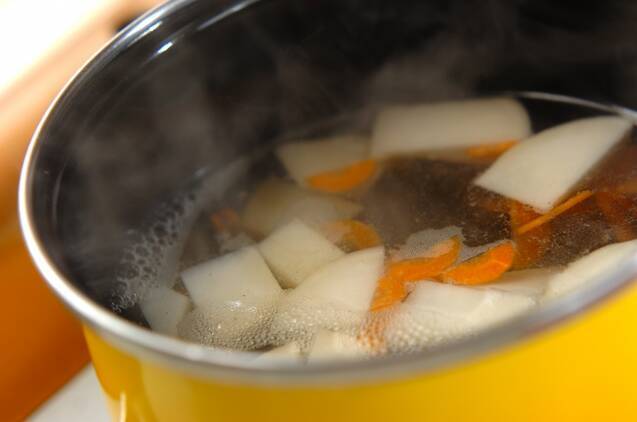 小カブのみそ汁の作り方の手順4