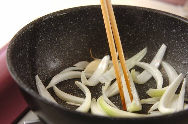 プーパッポンカリー(タイ風カレー)の作り方の手順3